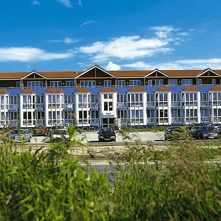 Apartment In Cuxhaven With A Shared Pool Luaran gambar
