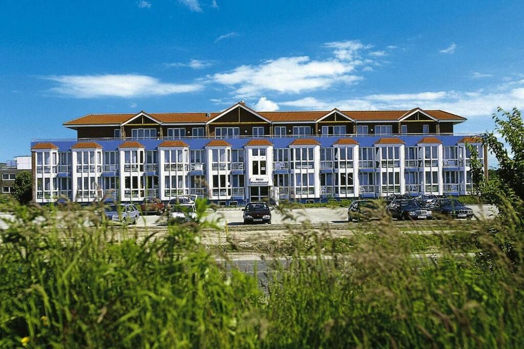 Apartment In Cuxhaven With A Shared Pool Luaran gambar